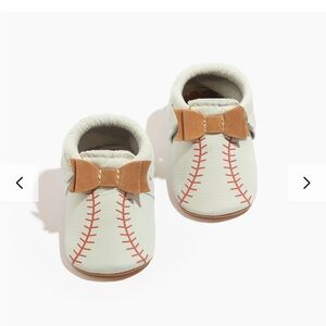 Freshly Picked Spring Training Bow Mocc